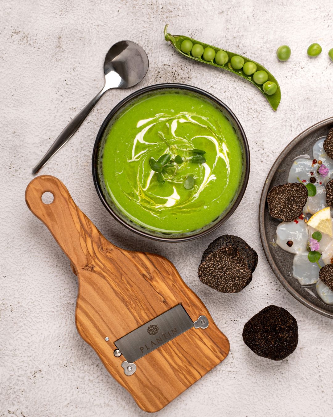 veloute-petits-pois-a-la-truffe-noire